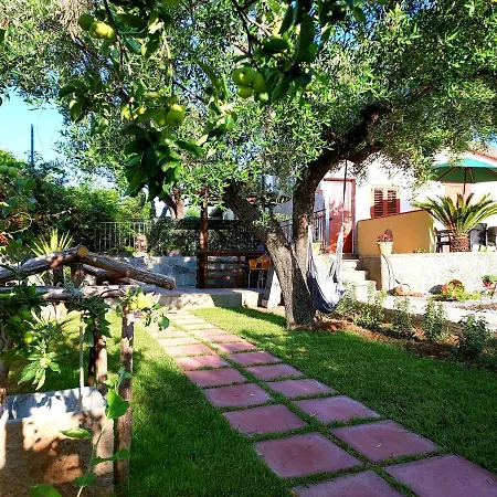 Parco Esmeralda - Family E Breakfast Guest house *