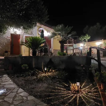 Parco Esmeralda - Family E Breakfast Guest house *