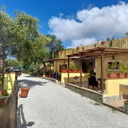 Parco Esmeralda - Family E Breakfast Guest house *